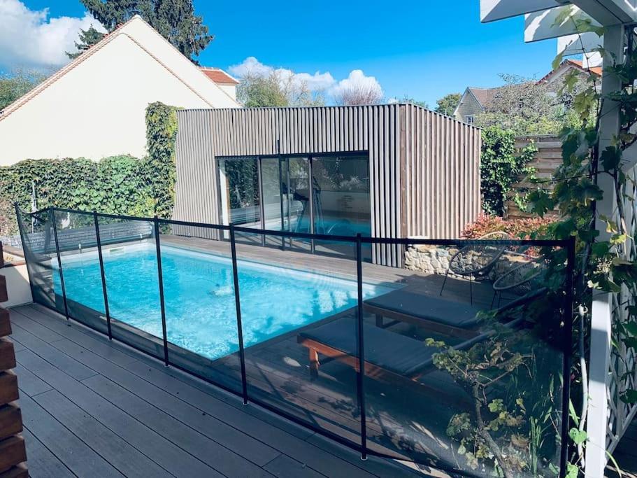 Appartement Proche Asterix, Stade De France, Chantilly, Roissy, Piscine Saisonniere La Chapelle-en-Serval 외부 사진