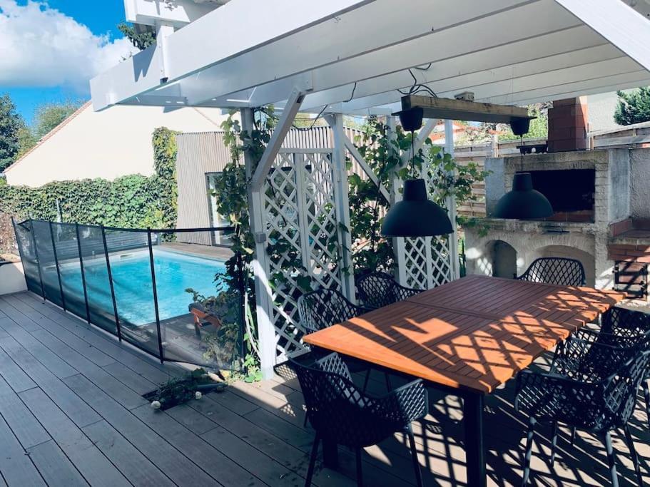 Appartement Proche Asterix, Stade De France, Chantilly, Roissy, Piscine Saisonniere La Chapelle-en-Serval 외부 사진